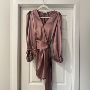 GORGEOUS Satin-Like Dress